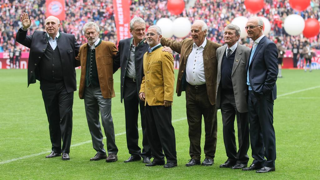 Gerd Müller (4.v.l., hier im Jahr 2013), wurde 75 Jahre alt Gerd Müller (4.v.l., hier im Jahr 2013), wurde 75 Jahre alt
