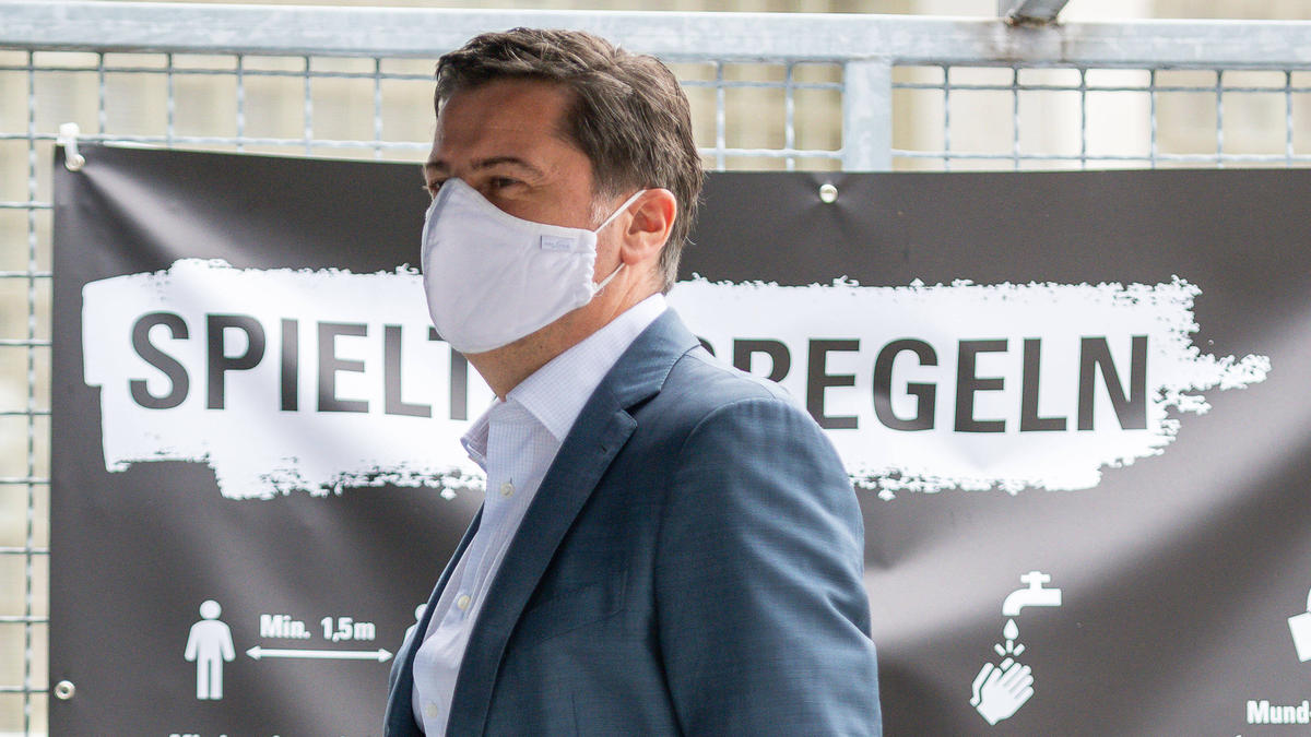 DFL-Boss Christian Seifert mahnt zur Ruhe DFL-Boss Christian Seifert mahnt zur Ruhe