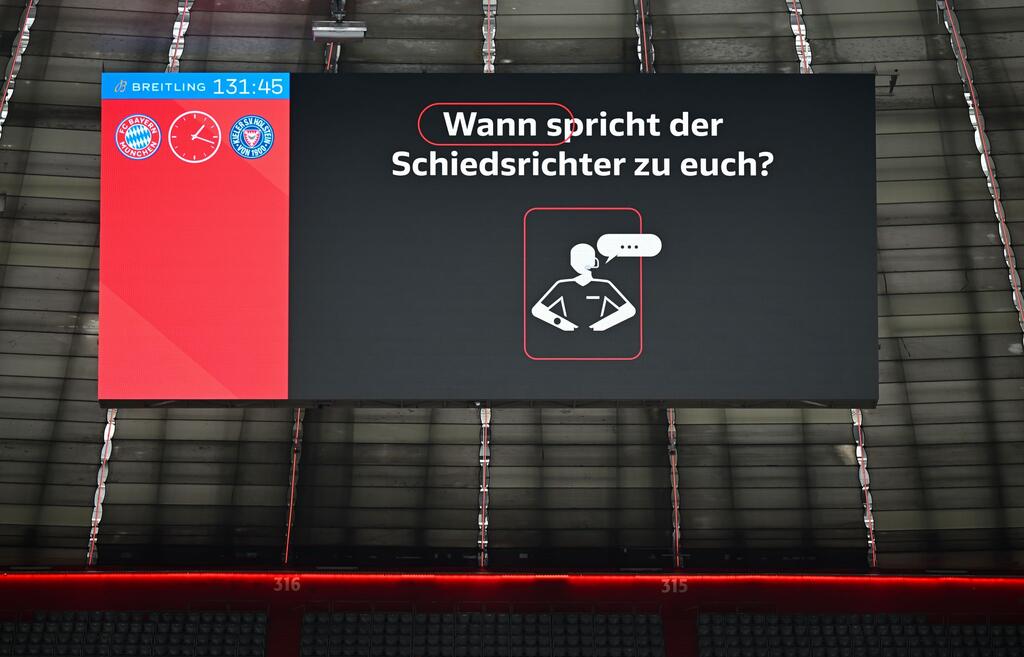 Schiedsrichter-Durchsagen in ausgewählten Stadien sind ein Pilotprojekt Schiedsrichter-Durchsagen in ausgewählten Stadien sind ein Pilotprojekt