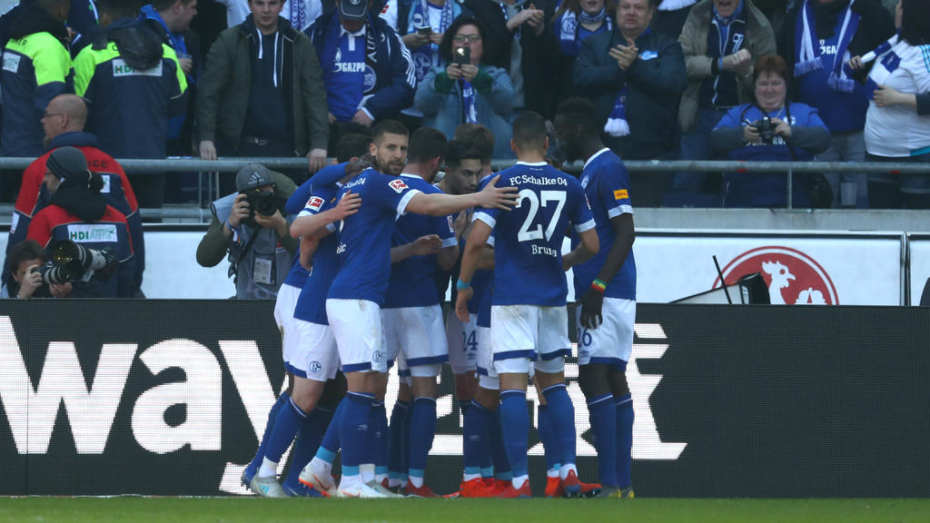 FC Schalke 04 gewinnt Keller-Duell bei Hannover 96
