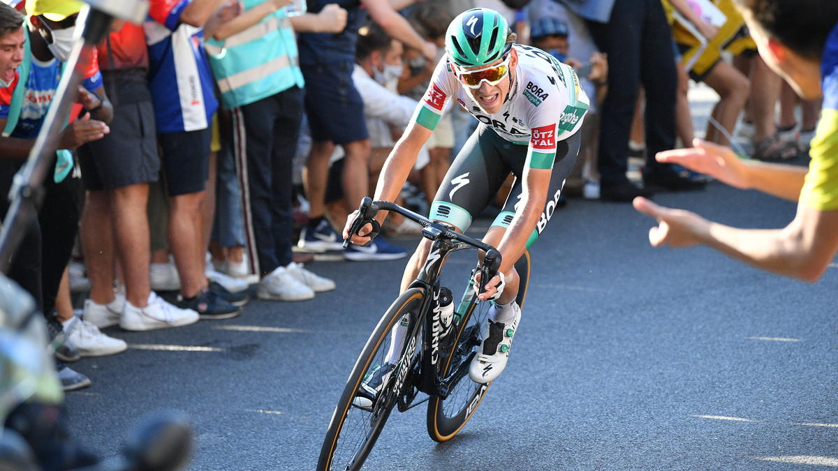 Lennard Kämna hat die 16. Tour-Etappe gewonnen Lennard Kämna hat die 16. Tour-Etappe gewonnen