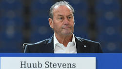 Huub Stevens leidet mit seinem FC Schalke 04