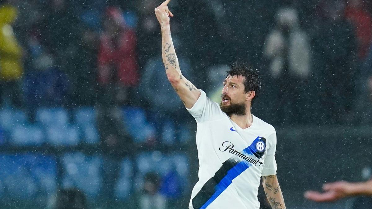 Inter-Profi Francesco Acerbi hat auf Provokationen der Roma-Fans reagiert