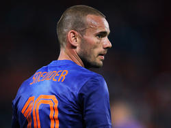 Wesley Sneijder is geconcentreerd tijdens Nederland - Ghana. (31-5-2014)