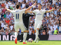 Gareth Bale y Cristiano Ronaldo celebran un gol esta temporada. (Foto: Getty)