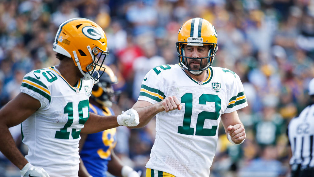 Die Packers-Spieler Equanimeous St. Brown (l.) und Aaron Rodgers (r.) siegten Die Packers-Spieler Equanimeous St. Brown (l.) und Aaron Rodgers (r.) siegten