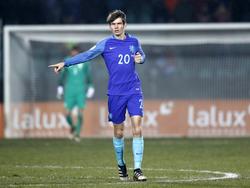 Marten de Roon tijdens zijn debuut voor het Nederlands elftal tijdens het WK-kwalificatieduel met Luxemburg. (13-11-2016)