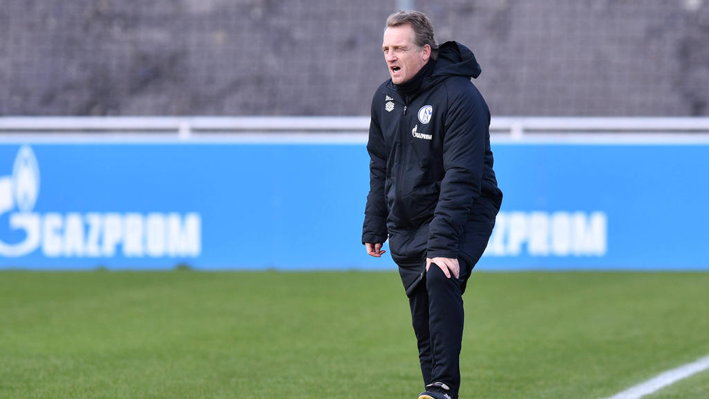 Mike Büskens fehlte seinem FC Schalke zuletzt in Ingolstadt Mike Büskens fehlte seinem FC Schalke zuletzt in Ingolstadt