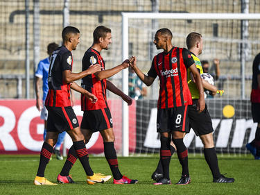 Eintracht Frankfurt jubelt über einen knappen Sieg gegen 1860 München