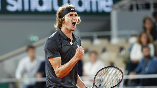 Alexander Zverev hat das Achtelfinale der French Open erreicht