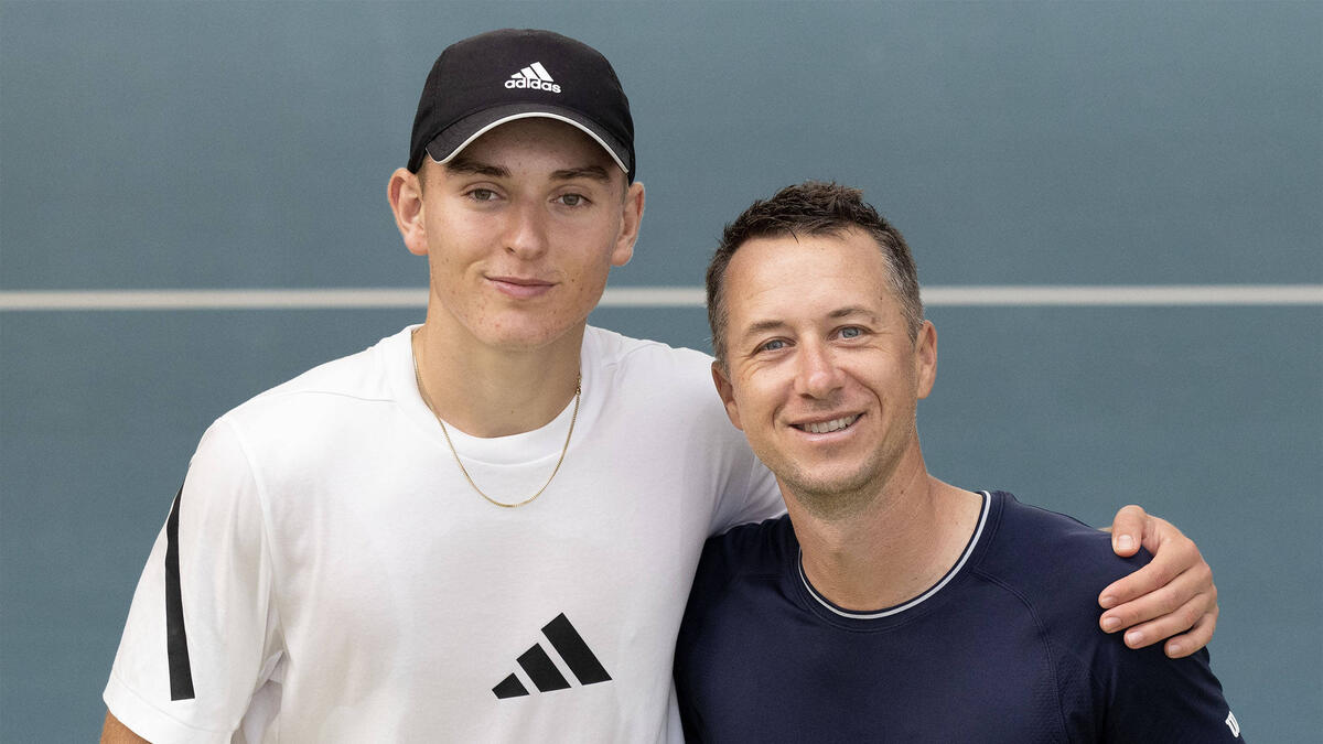 Philipp Kohlschreiber (r.) arbeitet als Trainer von Tennis-Talent Justin Engel
