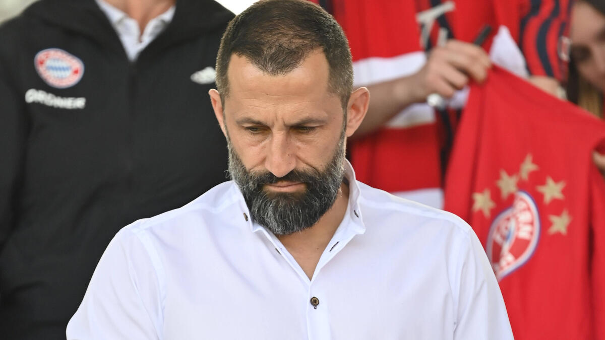 Hasan Salihamidzic phải rời FC Bayern vào năm 2023