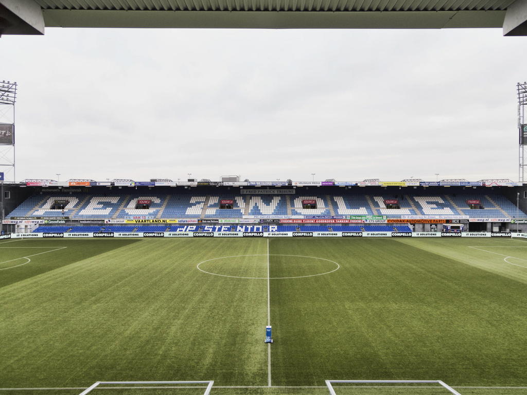 De thuisbasis van PEC Zwolle is het IJsseldeltastadion.