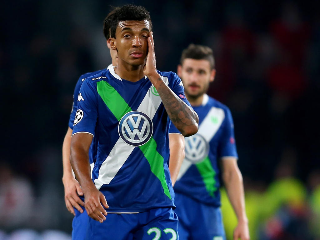 Wolfsburgs Gustavo Luiz droht für das Spiel gegen Manchester United auszufallen Wolfsburgs Gustavo Luiz droht für das Spiel gegen Manchester United auszufallen