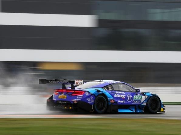 Jenson Button mischt im Honda NSX die DTM-Spitze auf Jenson Button mischt im Honda NSX die DTM-Spitze auf