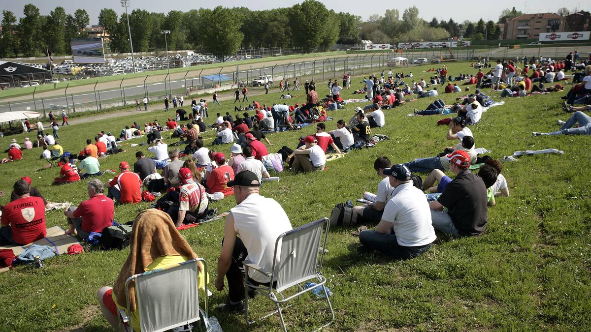In Imola dürfen einige Zuschauer zurück an den Streckenrand In Imola dürfen einige Zuschauer zurück an den Streckenrand