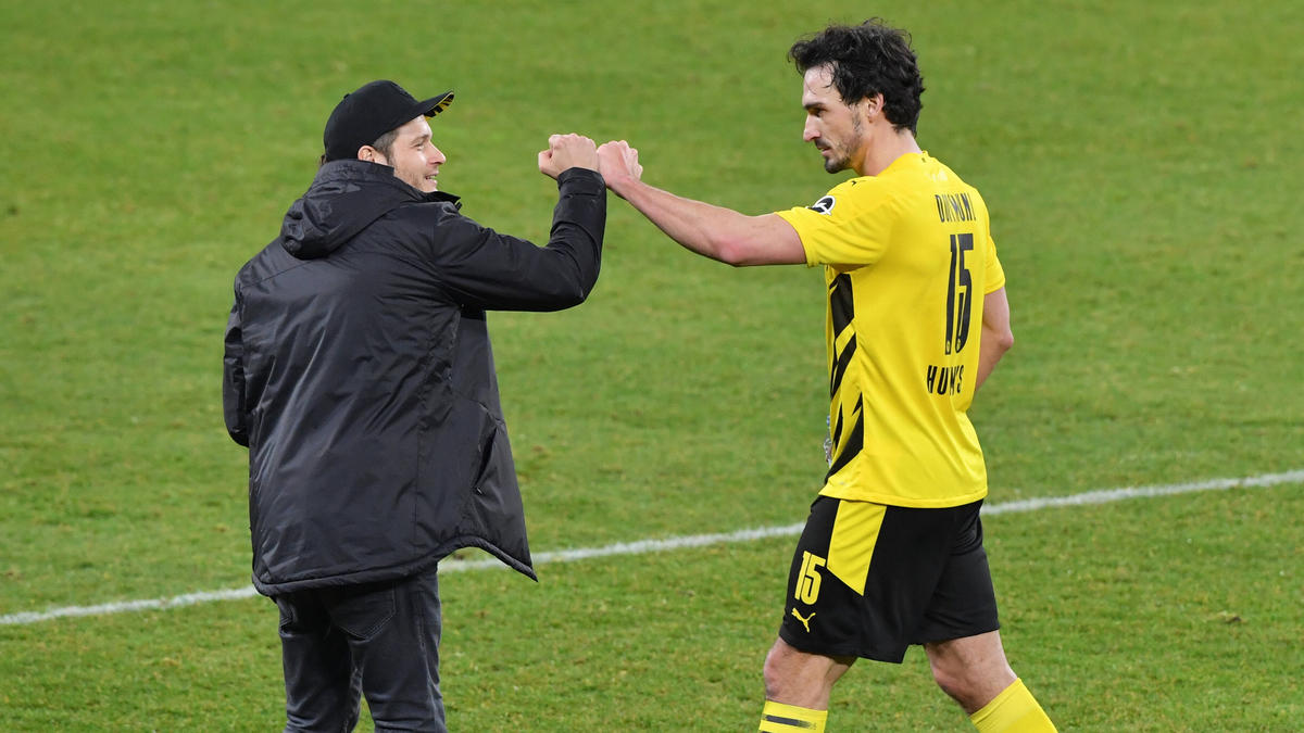 Edin Terzic (l.) und Mats Hummels haben mit dem BVB eine Siegesserie gestartet Edin Terzic (l.) und Mats Hummels haben mit dem BVB eine Siegesserie gestartet