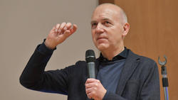 DFB-Boss Bernd Neuendorf sieht das Ticketverbot für SGE-Fans äußerst kritisch