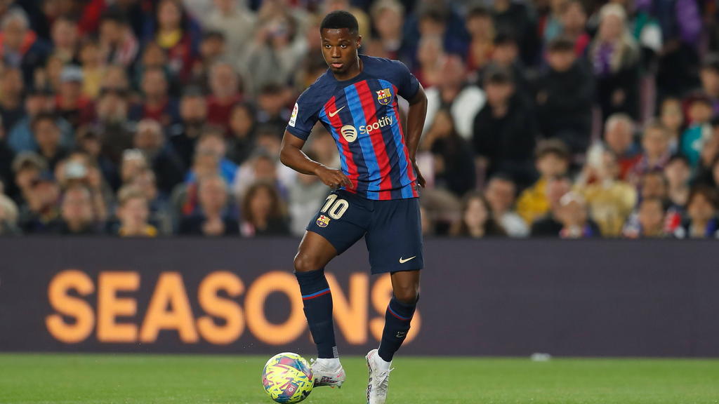 Ansu Fati will wohl beim FC Barcelona bleiben Ansu Fati will wohl beim FC Barcelona bleiben