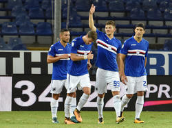 Dawid Kownacki (Nr. 99) knipst aktuell für Sampdoria