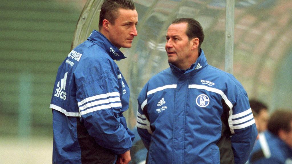 Einst Weggefährten beim FC Schalke 04: Tomasz Hajto (l.) und Huub Stevens