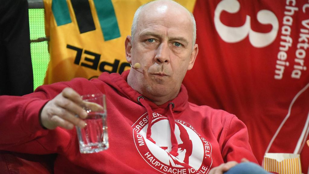 Mario Basler spricht über seine Ex-Klubs Hertha BSC und 1. FC Kaiserslautern Mario Basler spricht über seine Ex-Klubs Hertha BSC und 1. FC Kaiserslautern