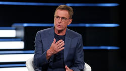 Ralf Rangnick hat sich ausführlich zur Trainer-Nachfolge beim FC Schalke 04 geäußert