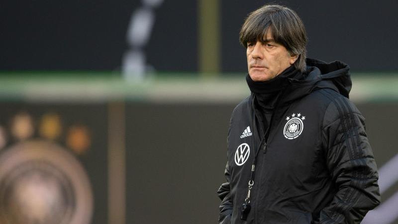 Joachim Löw bereit das DFB-Team auf das erste Spiel des Jahres vor