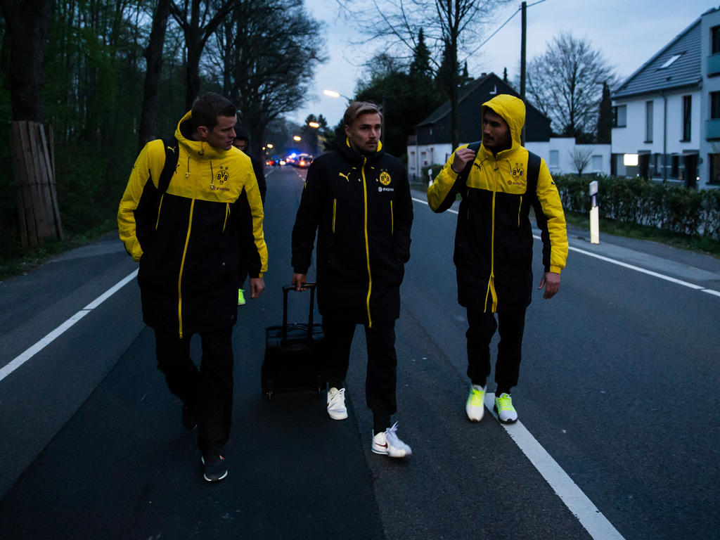 Die Nacht nach dem Anschlag haben die BVB-Spieler zu Hause verbracht Die Nacht nach dem Anschlag haben die BVB-Spieler zu Hause verbracht