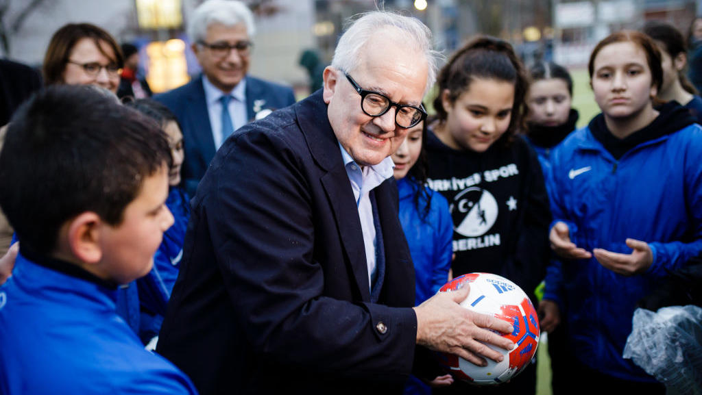 DFB-Präsident Keller hat auf das Jahr 2020 geblickt DFB-Präsident Keller hat auf das Jahr 2020 geblickt