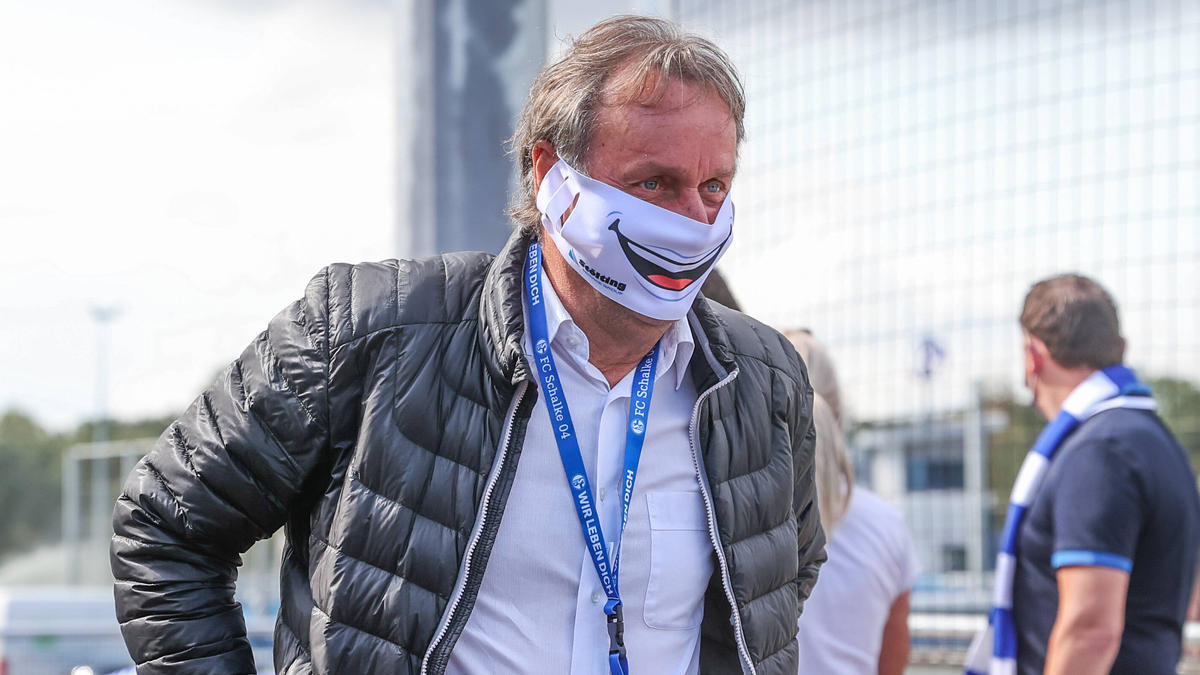 Peter Neururer richtet einen Appell an den FC Schalke 04 Peter Neururer richtet einen Appell an den FC Schalke 04