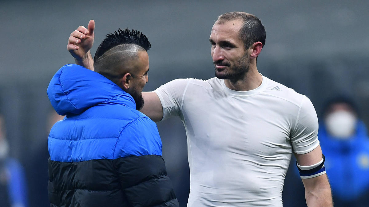 Eine Geste von Arturo Vidal sorgte für Entsetzen bei den Inter-Fans Eine Geste von Arturo Vidal sorgte für Entsetzen bei den Inter-Fans