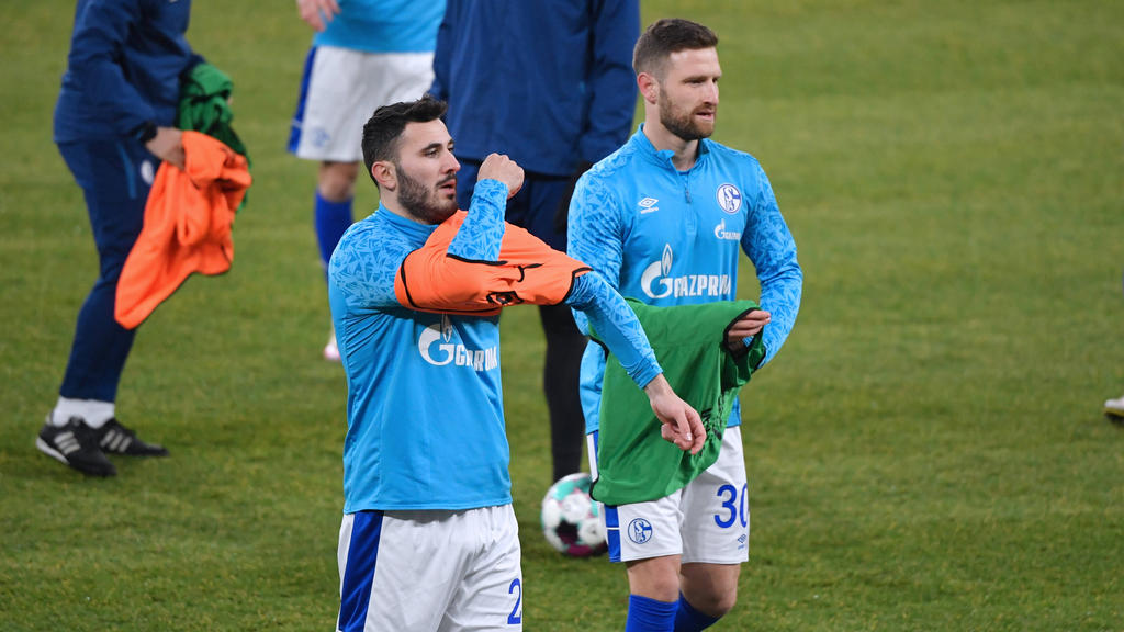 Sead Kolasinac (l.) und Shkodran Mustafi wollen mit Schalke doch noch die Klasse halten
