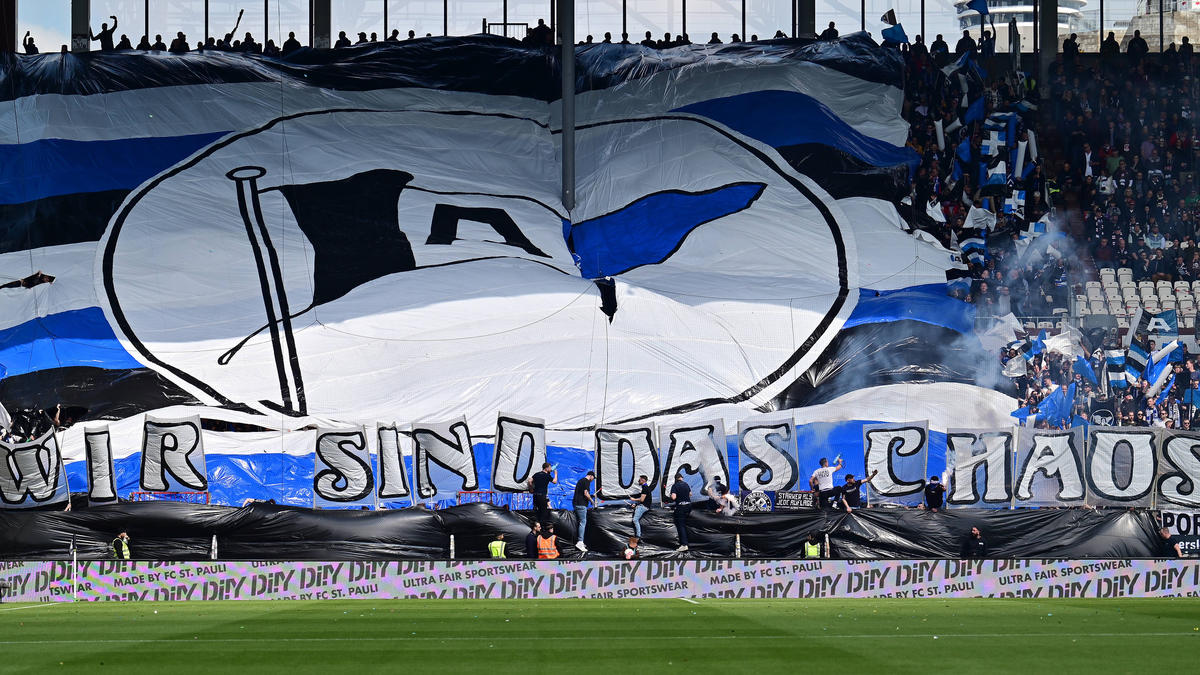 Die Bielefeld-Fans werden von ihrer Mannschaft entschädigt