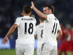 Bale felicita a Marcos Llorente en una imagen de archivo. (Foto: Getty)