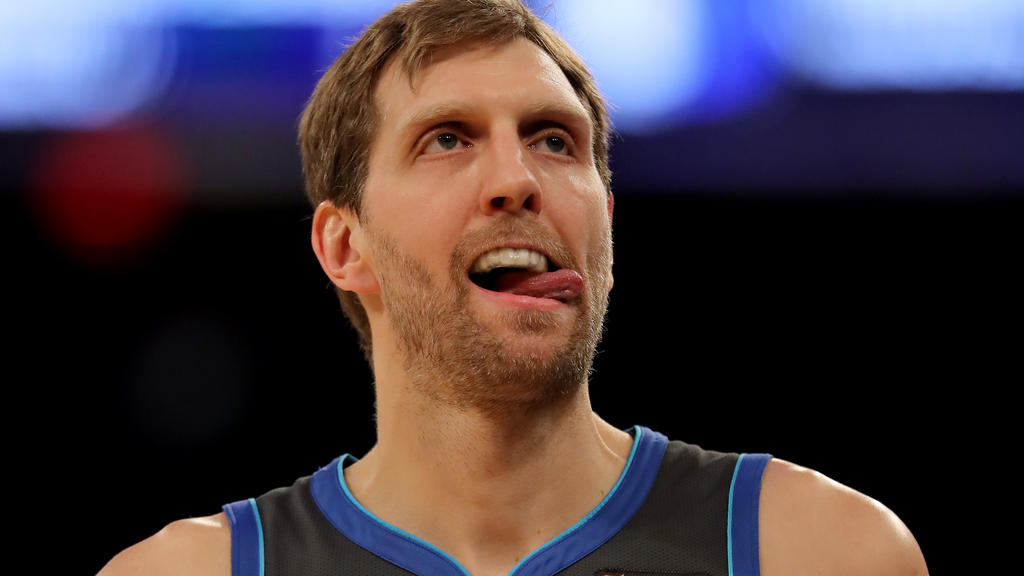 Dirk Nowitzki hat sich zu seiner Zukunft geäußert Dirk Nowitzki hat sich zu seiner Zukunft geäußert