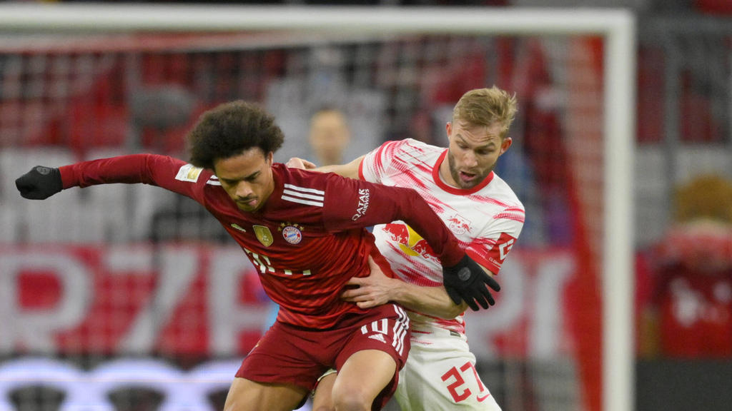 Bald gemeinsam beim FC Bayern? Leroy Sané und Konrad Laimer im Duell Bald gemeinsam beim FC Bayern? Leroy Sané und Konrad Laimer im Duell