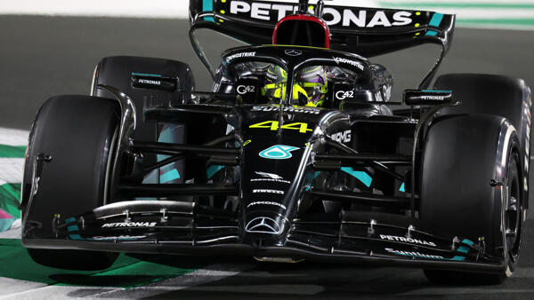 Lewis Hamilton im Mercedes W14 in Saudi-Arabien