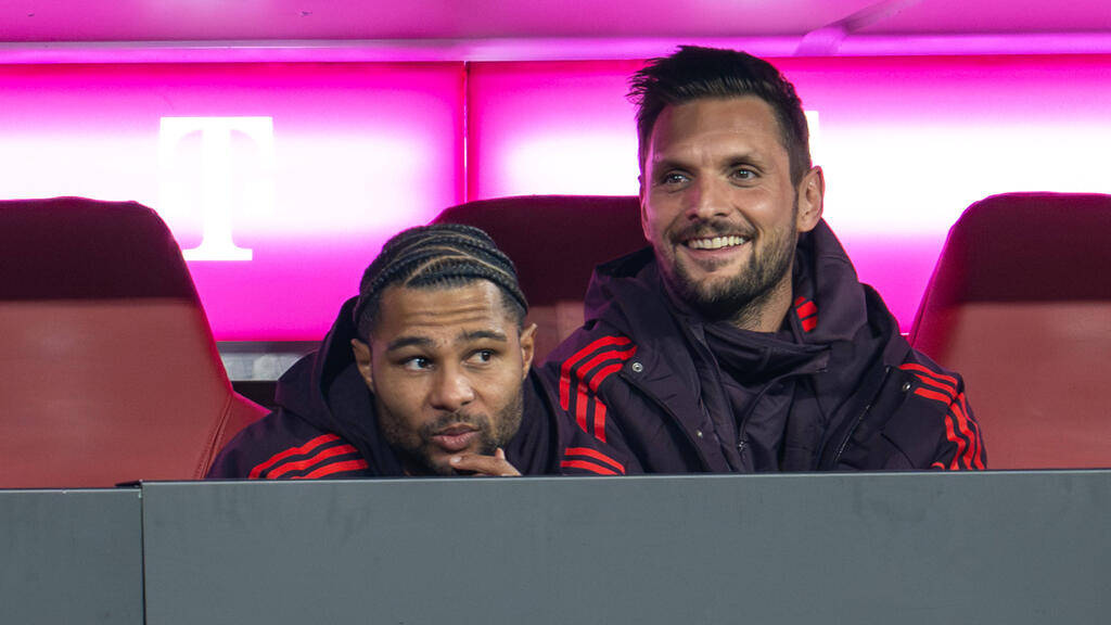 Sven Ulreich (r.) will offenbar beim FC Bayern weitermachen Sven Ulreich (r.) will offenbar beim FC Bayern weitermachen