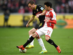 Kevin Großkreutz (l.) von Trainer Kramny gelobt