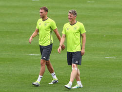 Benedikt Höwedes (l.) und Bastian Schweinsteiger wurden geschont