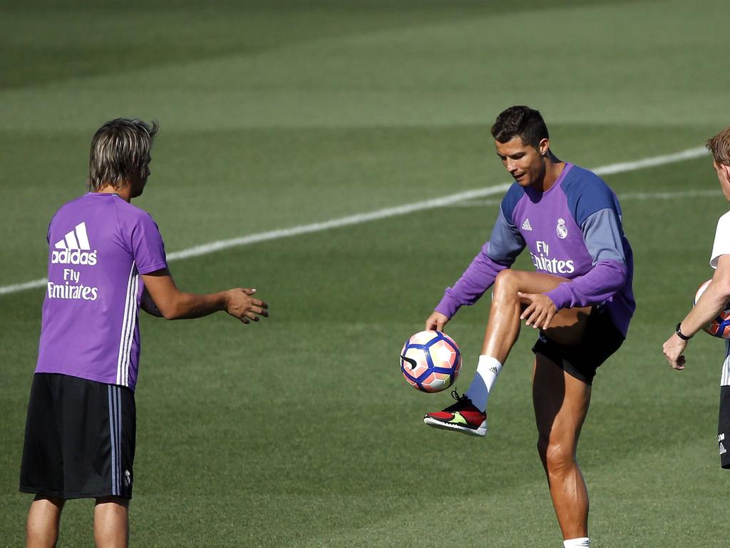 Ronaldo ya lleva varios días entrenando con vistas a su estreno tras la lesión. (Foto: Getty)