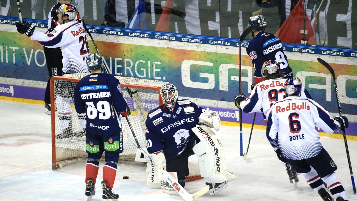Red Bull München feiert Sieg bei den Eisbären Berlin Red Bull München feiert Sieg bei den Eisbären Berlin