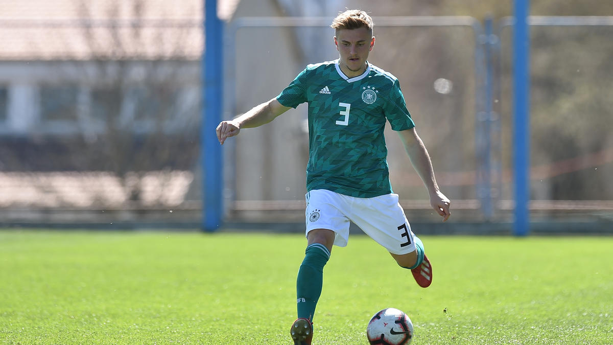 Alexander Lungwitz verlässt den FC Bayern Alexander Lungwitz verlässt den FC Bayern