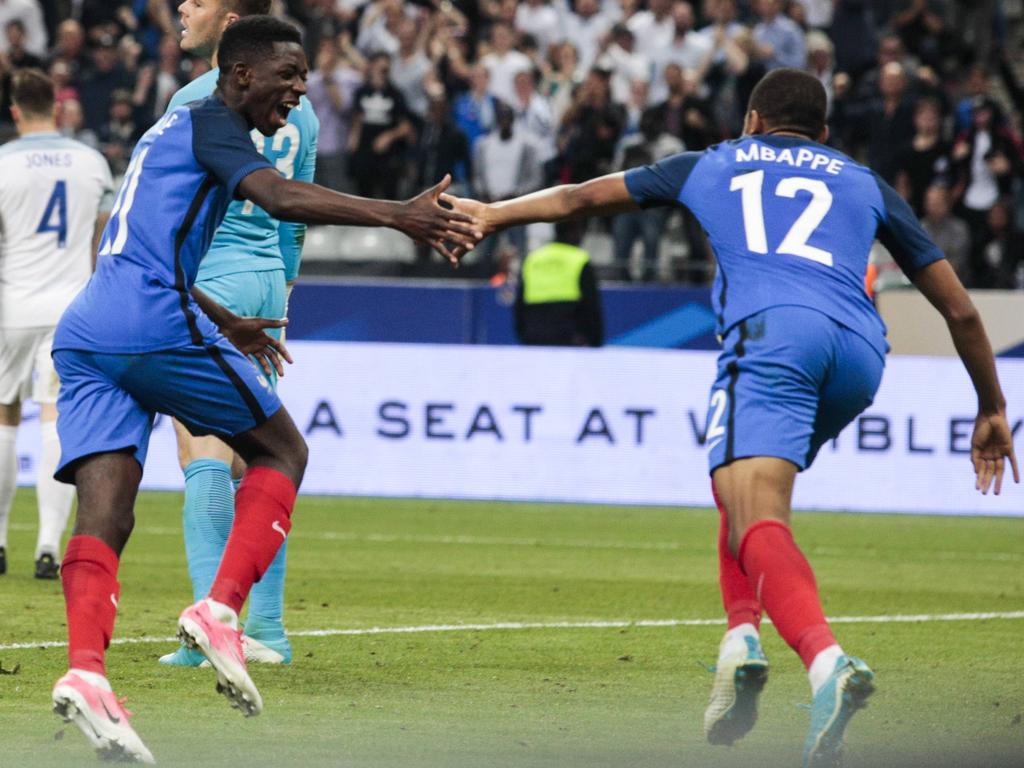 Die Youngster Kylian Mbappé (r.) und Ousmane Dembélé
