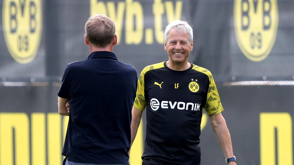 BVB-Coach Lucien Favre will seinen Kader erst nach Ende des Transferfensters bewerten BVB-Coach Lucien Favre will seinen Kader erst nach Ende des Transferfensters bewerten