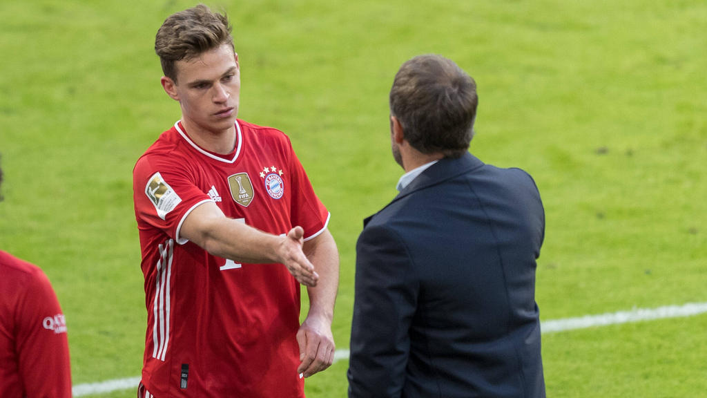 Joshua Kimmich und Hansi Flick arbeiten (noch) beim FC Bayern zusammen
