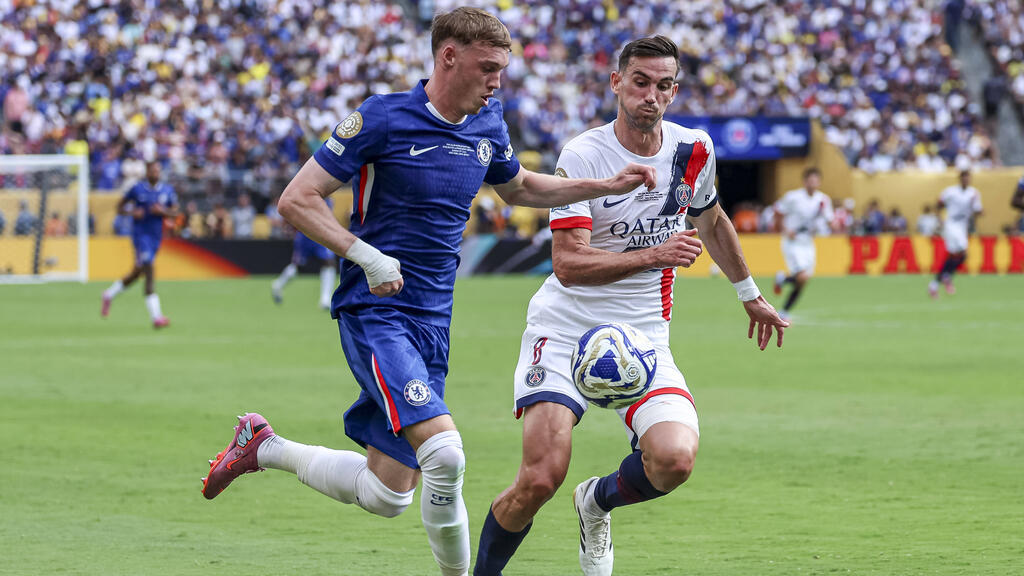 Cole Palmer (l.) führte den FC Chelsea gegen PSG zum Sieg Cole Palmer (l.) führte den FC Chelsea gegen PSG zum Sieg