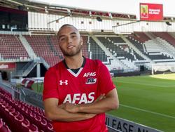 Op de laatste dag van de transfermarkt presenteert AZ Alkmaar middenvelder Illias Bel Hassani als nieuwe speler. (31-08-2016)