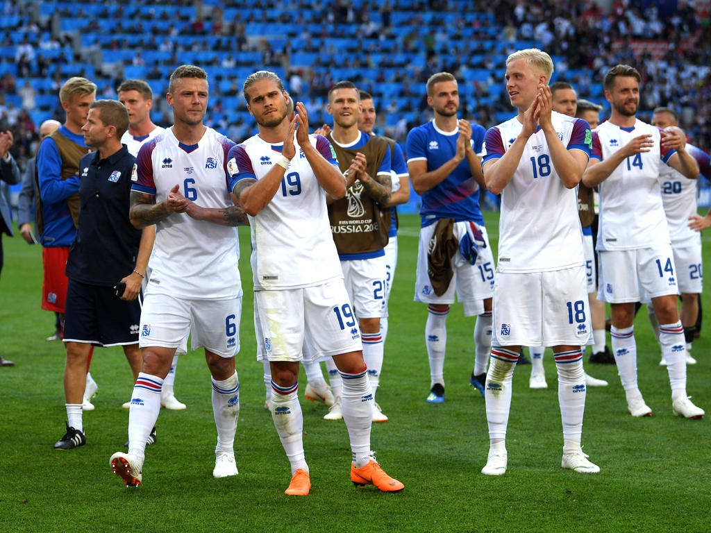 Die Isländer freuen sich nach dem Remis gegen Argentinien